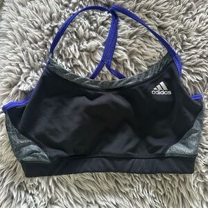 🩷 Adidas Women’s Sports Bra- Medium